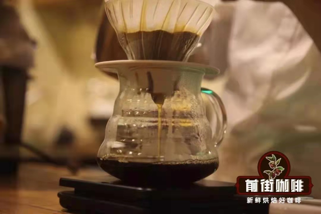 阿拉比卡品种的咖啡比罗布斯塔的多吗 哪个的酸度更低