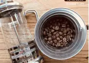 常见的手冲咖啡器具 磨豆机 电子秤 聪明杯 手冲壶 温度计的介绍