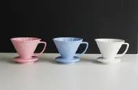 咖啡冲煮器具介绍：YAMI手冲咖啡过滤杯陶瓷V型02滴漏杯器单孔