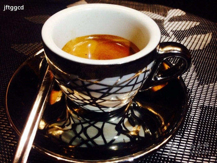 意式咖啡制作要点：如何萃取一杯完美的浓缩咖啡（crema）的秘诀