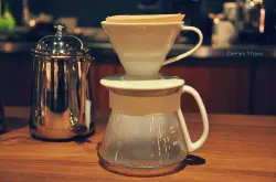 咖啡冲煮方式手冲壶：手冲咖啡的历史由来介绍及操作方法的解析