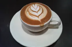 图解咖啡拉花技术操作全过程 深入教你如何才能打好奶泡拉好花
