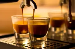 了解浓缩咖啡和控制crema油脂 从油脂观察咖啡豆的好坏及新鲜度