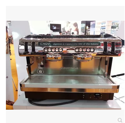 意大利Faema飞马品牌 意式双头电控ENOVA A2商用半自动咖啡机操作