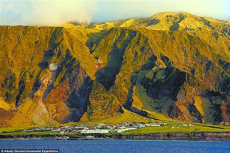 世界最偏远小岛为265位岛民招农夫种地 咖啡馆酒吧医院旅游业都有