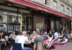 巴黎街角独具特色的咖啡店