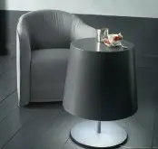 台灯外形的咖啡桌