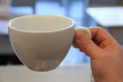 小杯把大涵养  拿咖啡杯的正确姿势