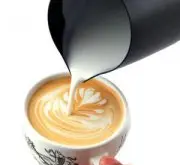 咖啡拿铁 咖啡与牛奶的经典配合