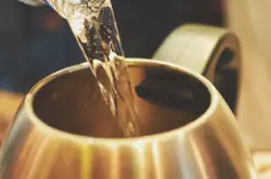 萃取咖啡应该用什么样的水？
