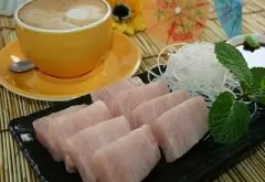东台湾另类美食　旗鱼生鱼片搭配咖啡