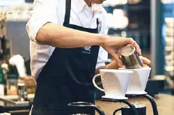 杭州首家星巴克臻选品牌亮相 咖啡巨头改玩手冲