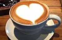 意式拿铁咖啡：咖啡与牛奶交融的极致之作