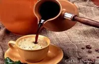 一杯咖啡配一杯清水 阿拉伯人喝咖啡讲究多