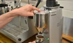 咖啡磨豆机怎么调 如何调整意式咖啡磨豆机