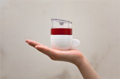 简单制作意式浓缩咖啡 咖啡杯与咖啡壶于一体的新奇设计