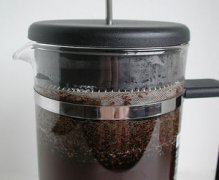 教你用法压辨别咖啡豆的新鲜度