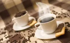 喝咖啡的几个提醒 什么人不宜喝咖啡 香浓咖啡 健康 鲜奶 咖啡豆