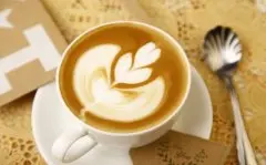 咖啡拉花制作技巧 咖啡拉花的技巧 咖啡拉花心得 咖啡如何拉花？