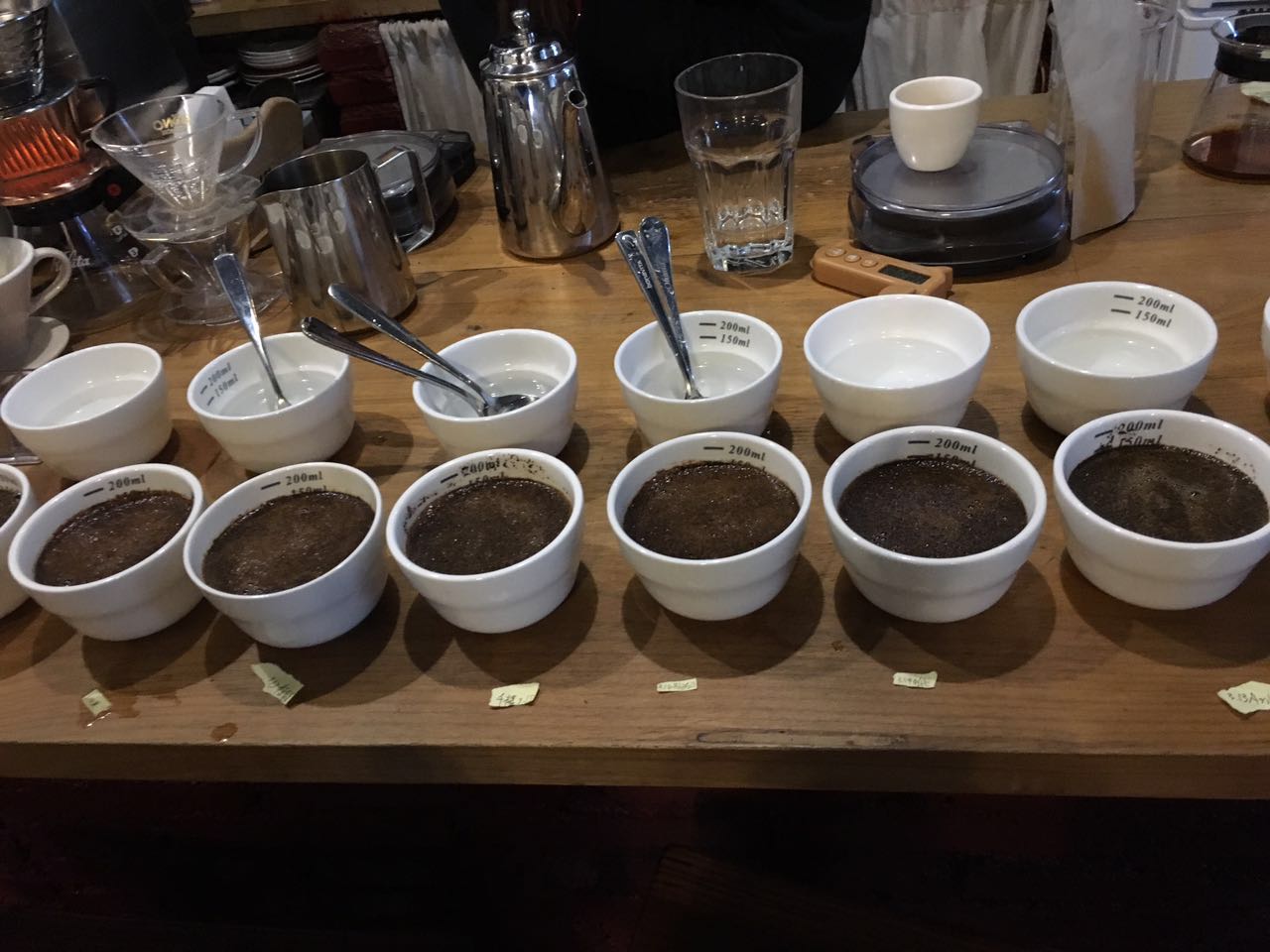 鉴定咖啡的风味咖啡的品鉴咖啡的品味六步骤学会品尝及鉴定咖啡