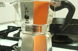 最经济实惠的方案:摩卡壶+手动奶泡壶中国咖啡网推荐的咖啡机