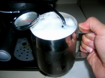 中国咖啡网判断奶泡质量的4大标准打奶泡的标准如何打奶泡才算好