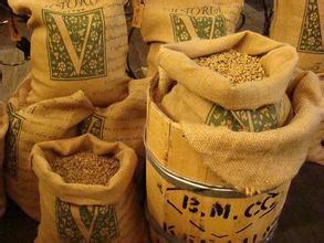 埃塞俄比亚咖啡产区吉马(Djimmah)遵循古法採取日晒日晒处理班其