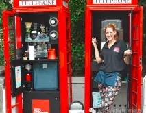 创意咖啡馆  英式红色电话亭被改造成咖啡屋