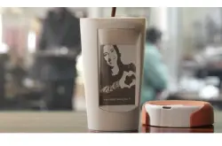 Paulig Muki 创新智能咖啡杯 由热咖啡能量转换驱动杯身的屏幕