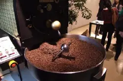 想得到优质的咖啡豆-烘焙是一个必经的阶段