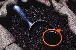 手摇咖啡豆研磨机操作