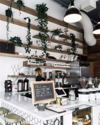 咖啡馆鉴赏：北欧风咖啡馆的吧台设计一次看个够