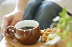 咖啡师告诉你手冲咖啡的正确饮用方式
