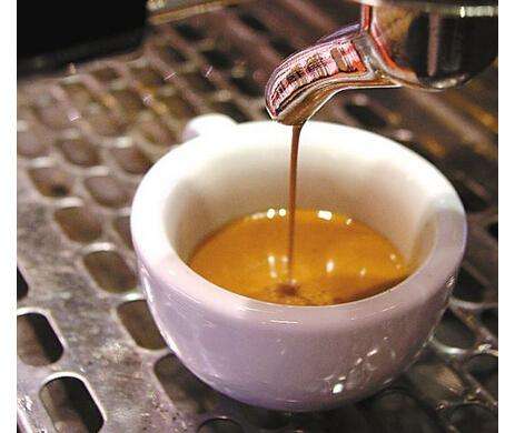 喝咖啡有助延年益寿？研究引质疑