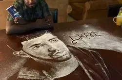 小伙用盐和咖啡创作出各种名人肖像