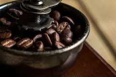 健康喝咖啡 | 三步骤辨别咖啡豆好坏