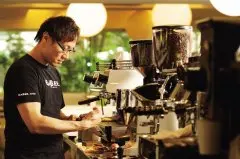 与咖啡冠军林东源对话：成为一名咖啡师需要些什么？