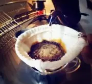 冲泡咖啡用水一般不用自来水或矿泉水的原因
