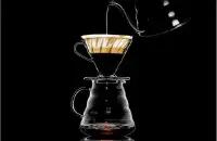 咖啡师技能 《专业咖啡师手册》（四）滴滤式咖啡萃取
