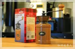研磨-手摇磨豆机与电动磨豆机的区别 咖啡磨豆机 刻度 粗细