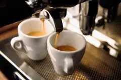 意式浓缩咖啡的萃取标准与SCAA金杯萃取的区别 意式咖啡的种类特点有哪些