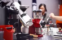 咖啡达人心得总结：如何挑选一款合适的家用意式磨豆机？