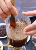冲煮咖啡时搅拌的力道，搅拌及冲击的力道是如何影响萃取率的