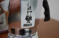BIALETTI BRIKKA 比乐蒂摩卡壶使用技巧 摩卡壶煮的咖啡可以拉花