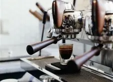浓缩咖啡Espresso背景知识制作步骤讲解 你知道espresso什么意思