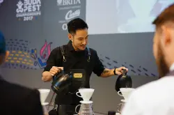 专业的咖啡师最重要的是技术还是颜值？如何成为专业咖啡师？