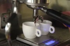 德龙咖啡机使用方法教程 德龙咖啡机怎么样打奶泡