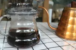 矿泉水与蒸馏水哪种冲咖啡最好喝？论水质对手冲咖啡的影响