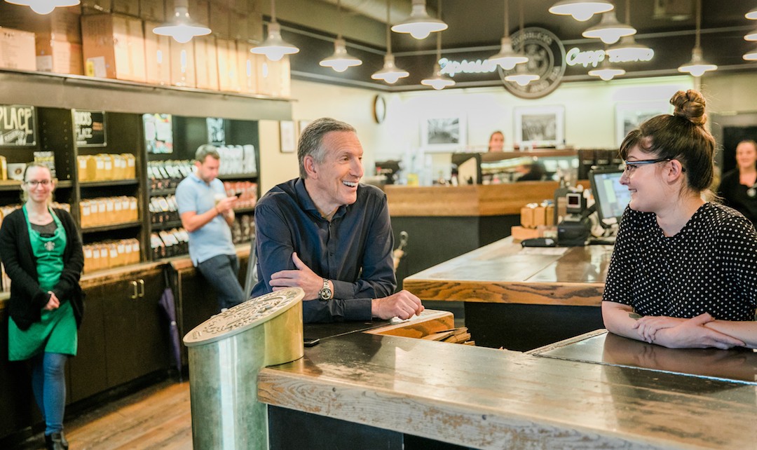 星巴克传奇董事长霍华·舒兹是如何将卖咖啡豆的小店变成全球第一