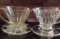 V60和KONO滤杯都属于锥形滤杯，他们之间又有着什么差别？